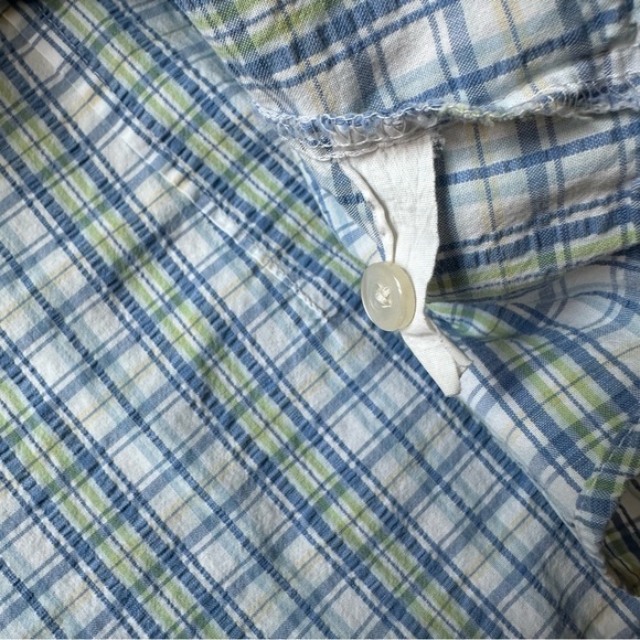 L.L. Bean Women’s Button Front Short Sleeve Shirt | Medium - Picture 4 of 7
